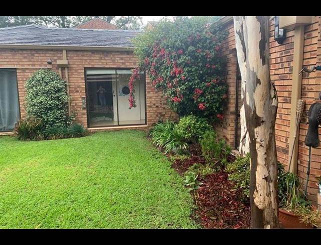 4 BEDROOM HOUSE FOR SALE IN HURLINGHAM